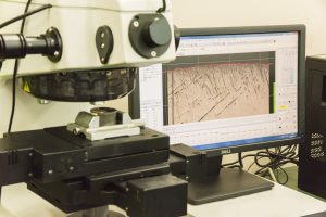 三次元測定器・画像測定器による検査の様子